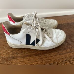 Veja v-10 navy White and Red Sneakers size 8